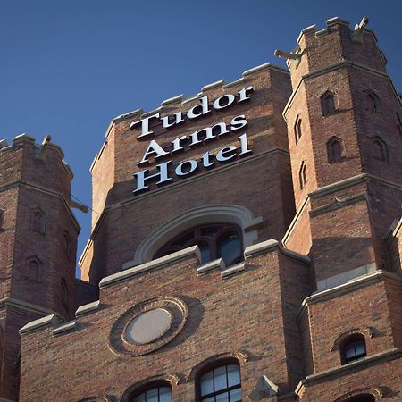 The Tudor Arms Hotel Cleveland - A Doubletree By Hilton מראה חיצוני תמונה