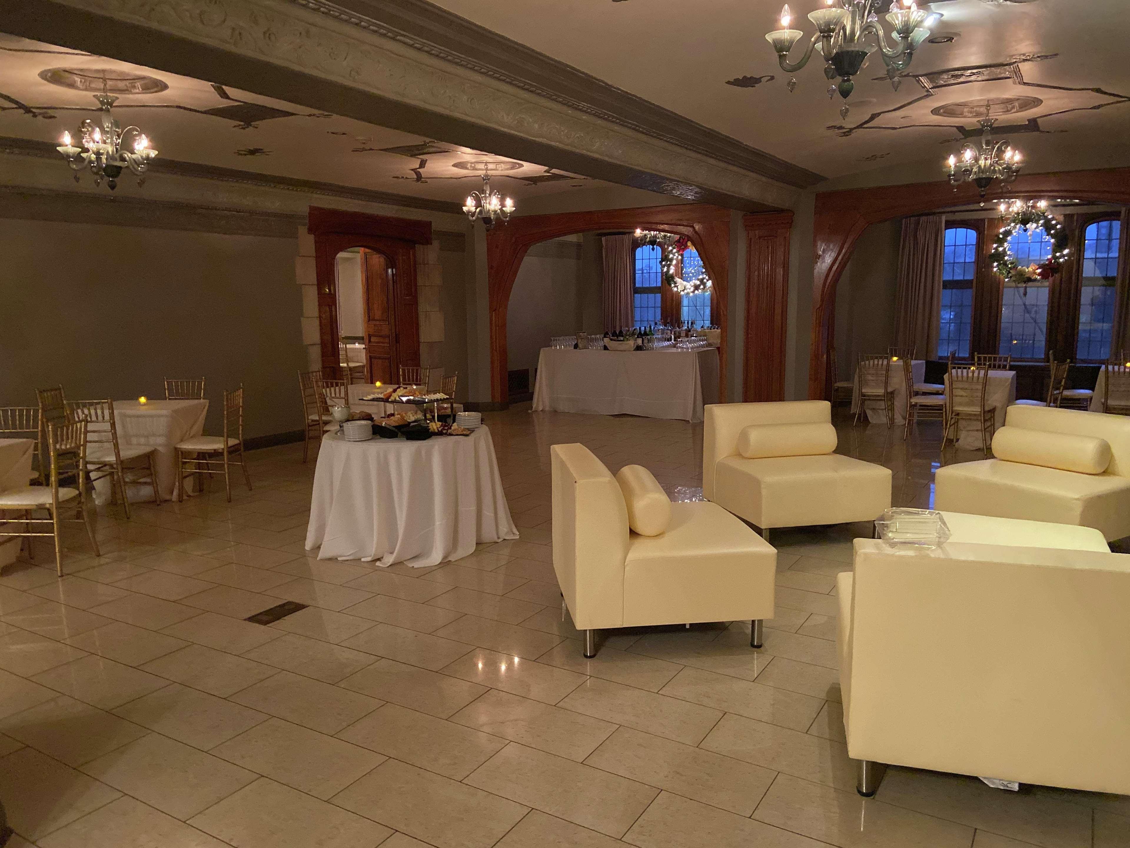 The Tudor Arms Hotel Cleveland - A Doubletree By Hilton מראה חיצוני תמונה