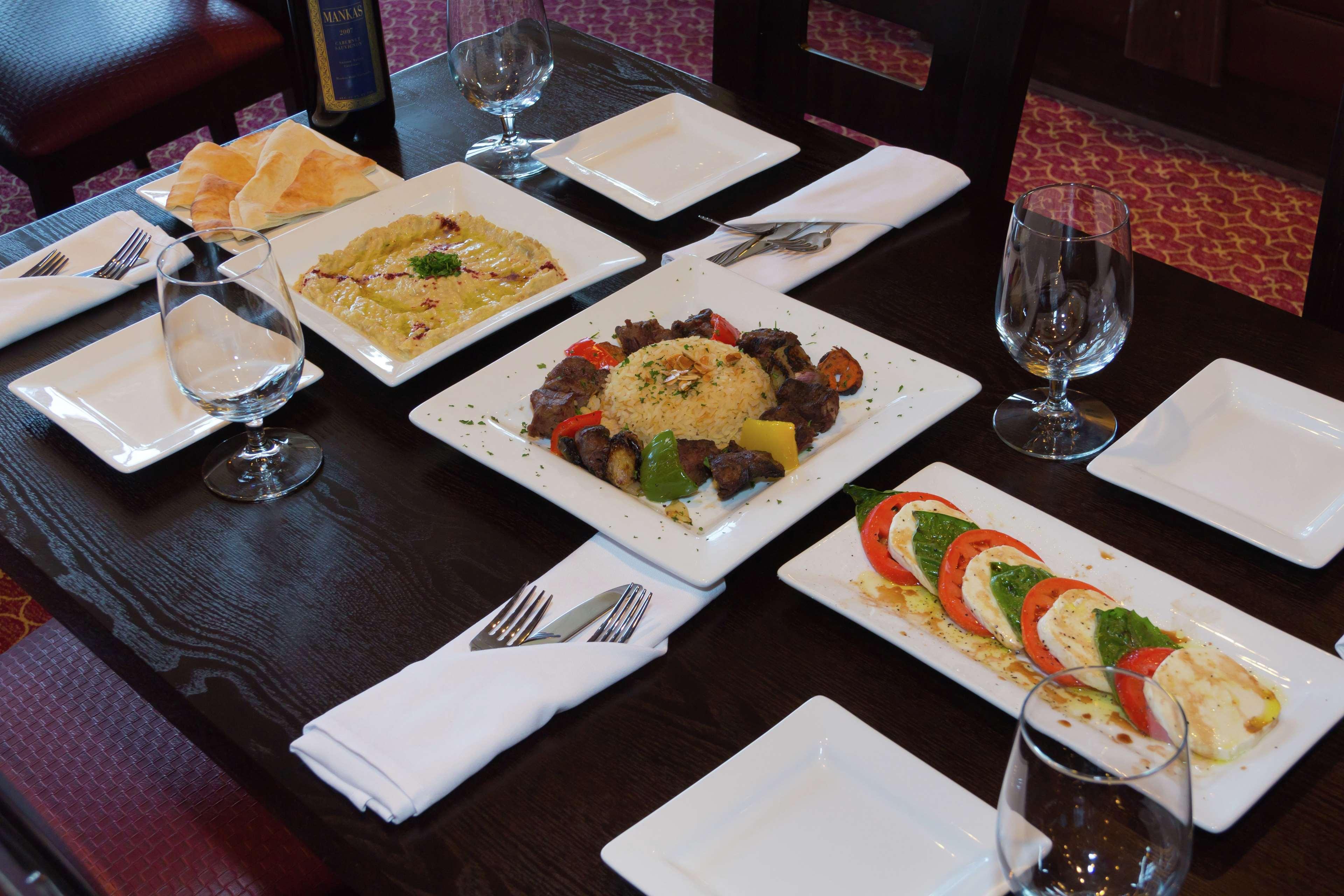 The Tudor Arms Hotel Cleveland - A Doubletree By Hilton מראה חיצוני תמונה
