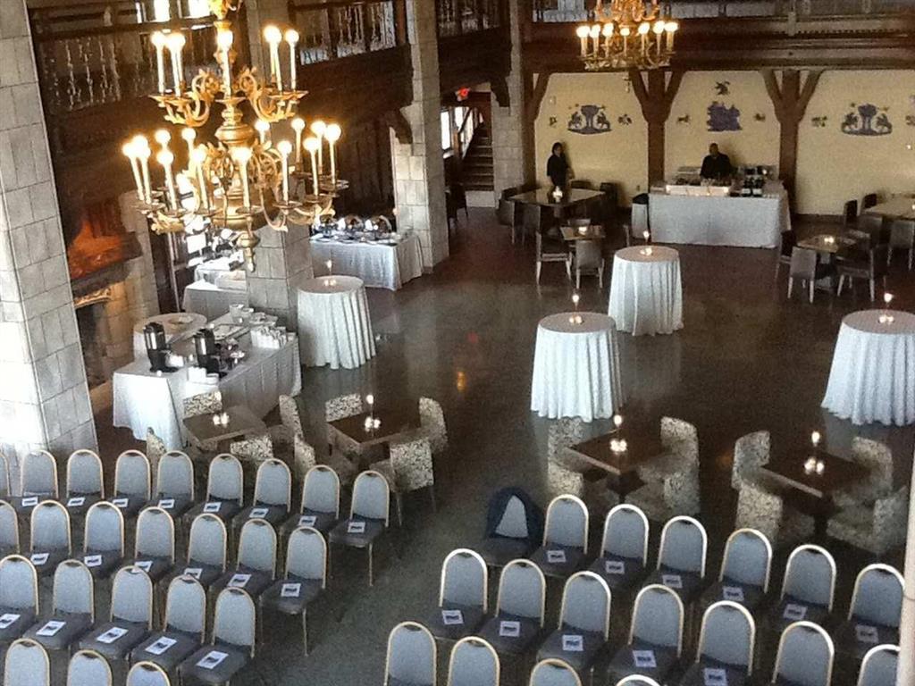 The Tudor Arms Hotel Cleveland - A Doubletree By Hilton מראה פנימי תמונה