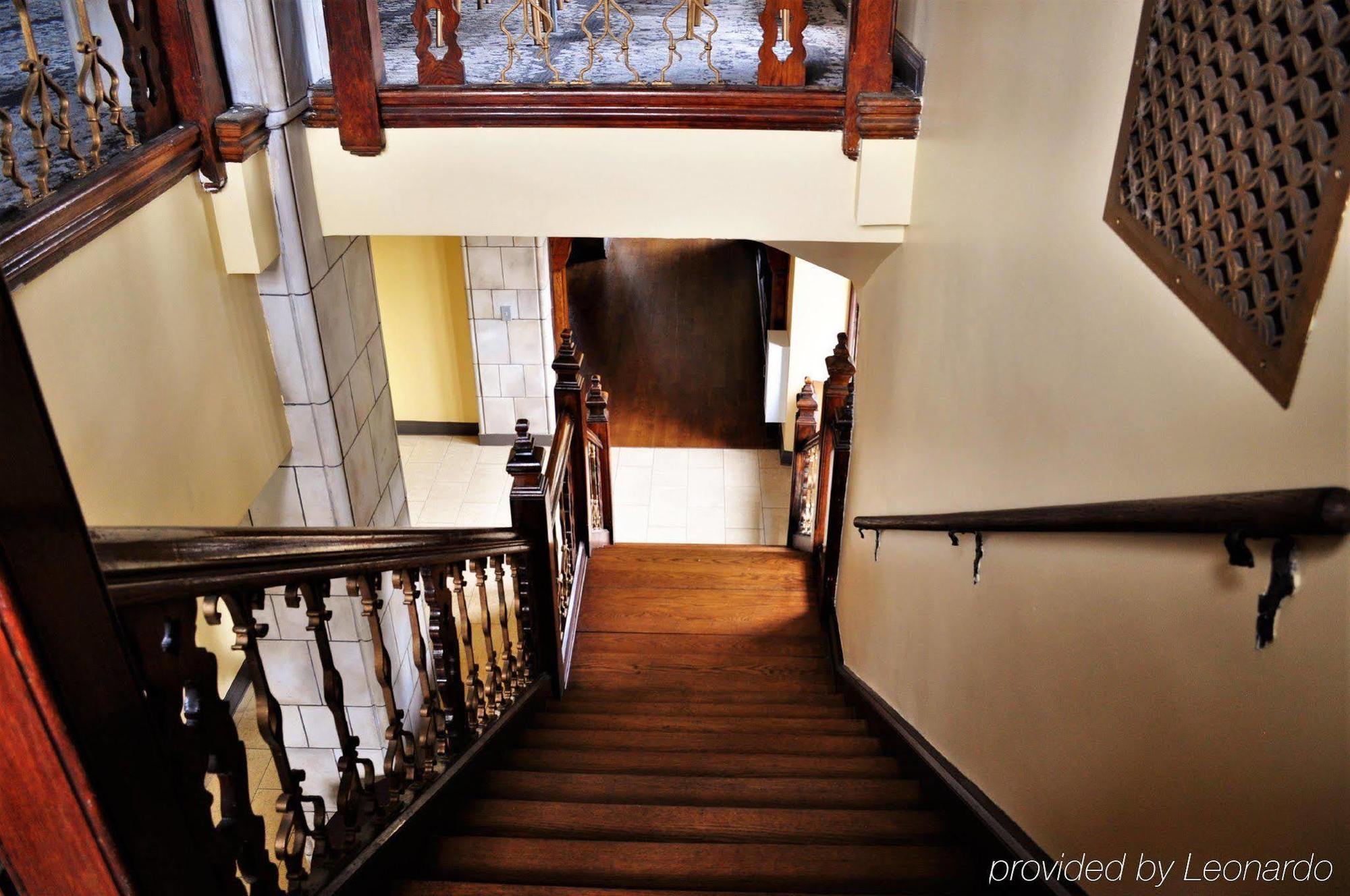 The Tudor Arms Hotel Cleveland - A Doubletree By Hilton מראה חיצוני תמונה